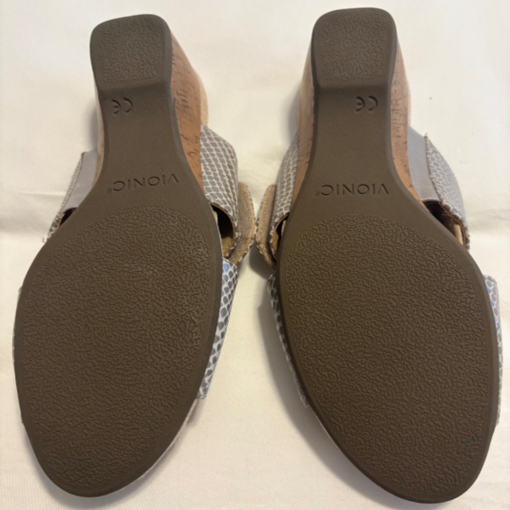 Vionic Sandals - Picture 4 of 4